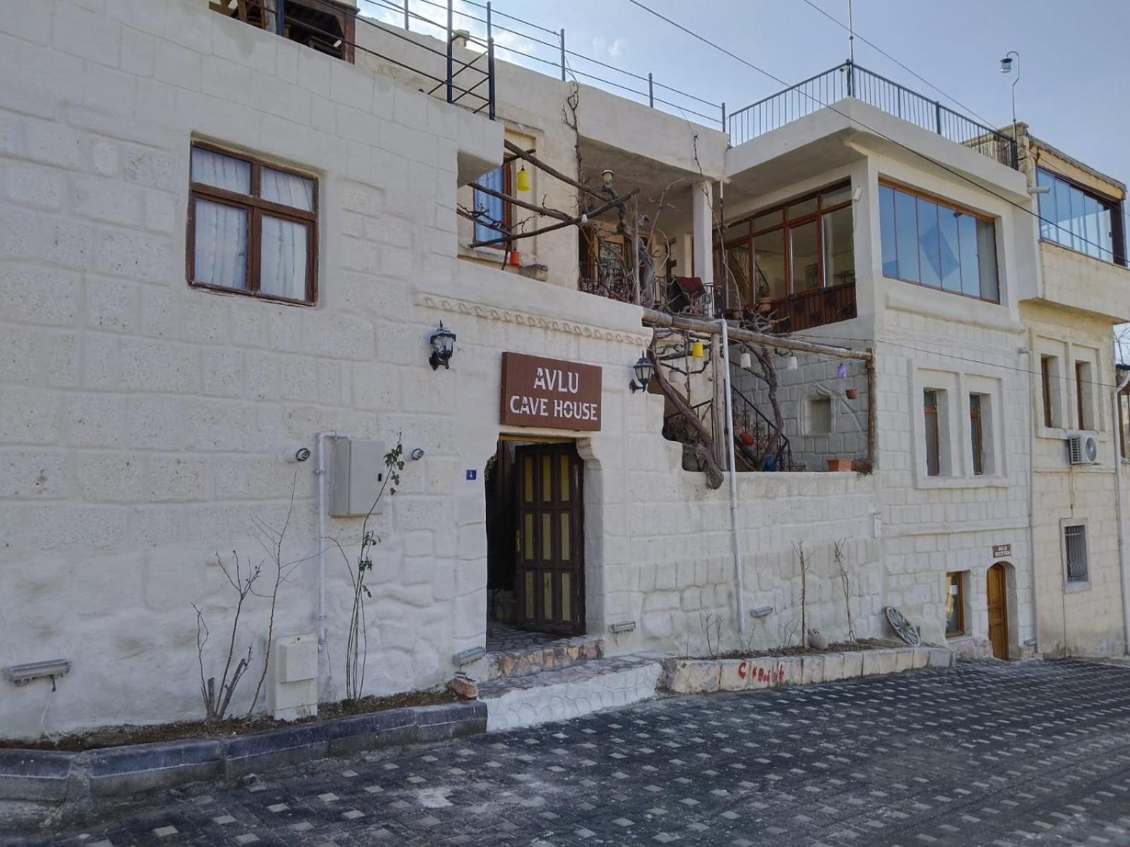فندق Avlu Cave House غوريمِيه المظهر الخارجي الصورة